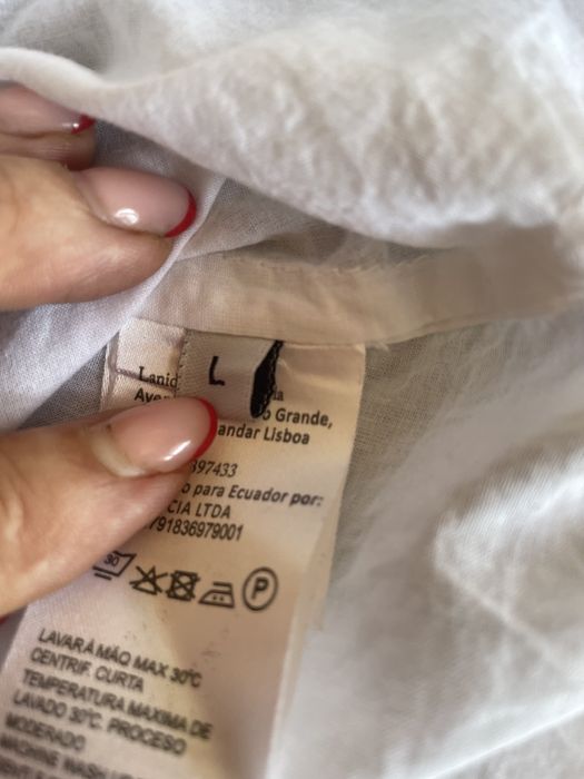 Blusa com bordados da Lanidor- L/XL