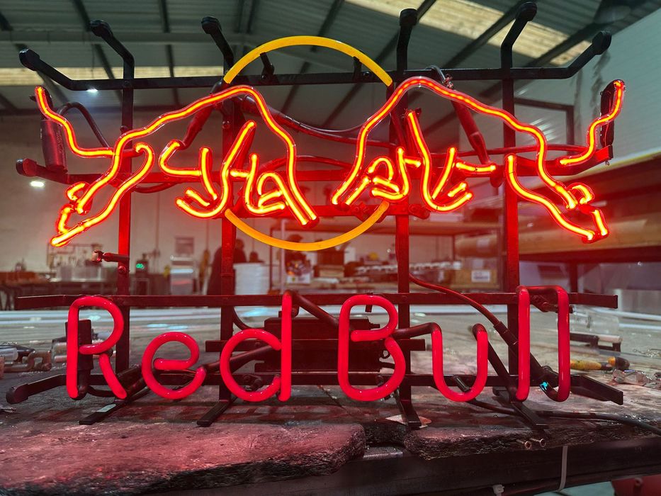 Reclamo de neon.