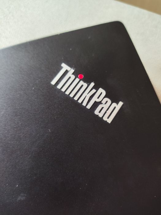 Lenovo ThinkPad E490 - 16gb RAM