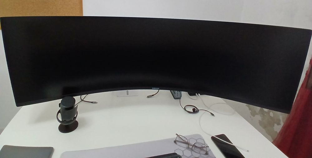 Samsung Ultrawide Curvo McLaren Edition 49 g9