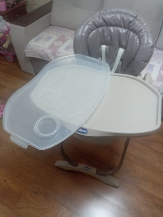 Стільчик для годування.Chicco polly.