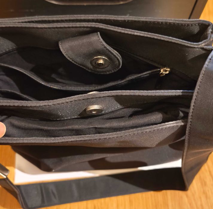 Estilo e elegância. Mala Calvin Klein.