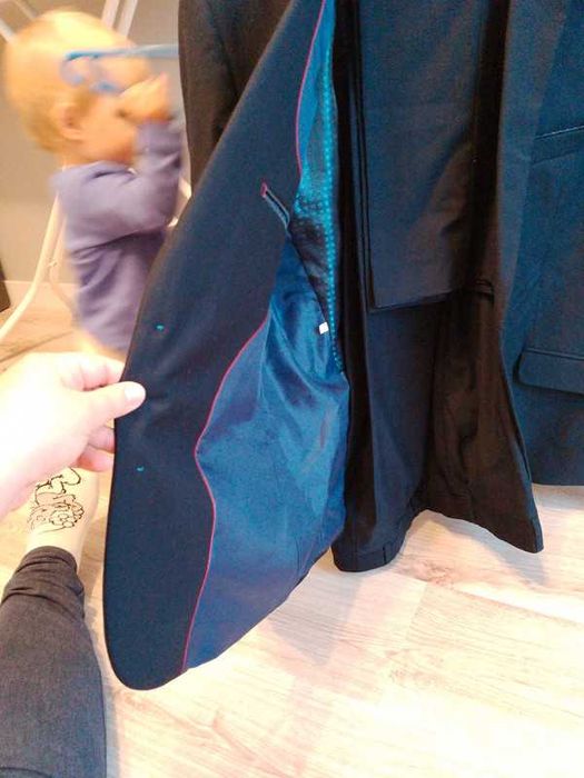 Garnitur granatowy marynarka plus spodnie