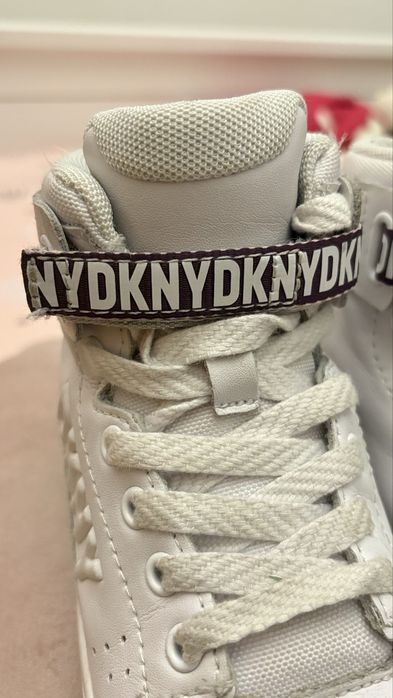 Ténis criança - DKNY brancos