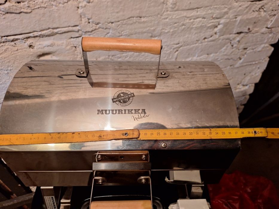 Mała wędzarnia grill Muurikka ze sterownikiem