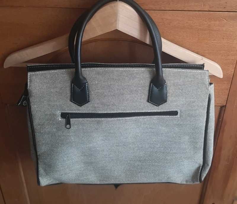 Mala, saco, bolso em ecopele preta e tecido