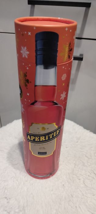 Nowe trzy pary skarpetek damskich w butelce Aperitif Saxo