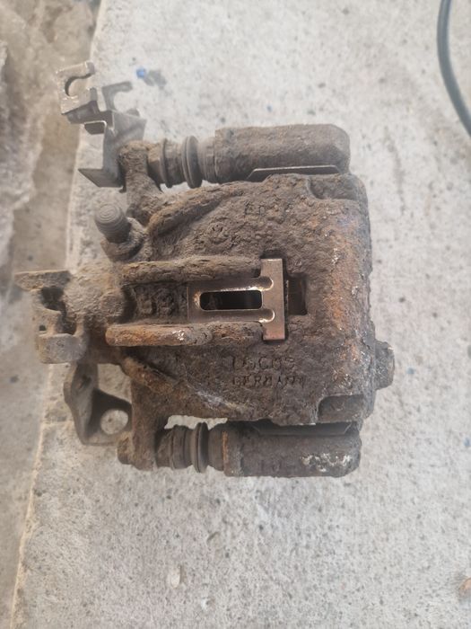 Vw t4 2.5 tdi hamulce tylne  zaciski z jarzmami  wersja 151 HP  tarcze 294 mmm wzmocnione