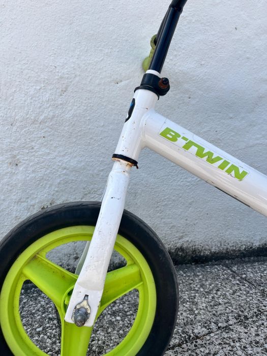 Vendo bicicleta de equilíbrio B'twin