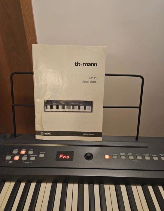 Piano electrónico Thomann