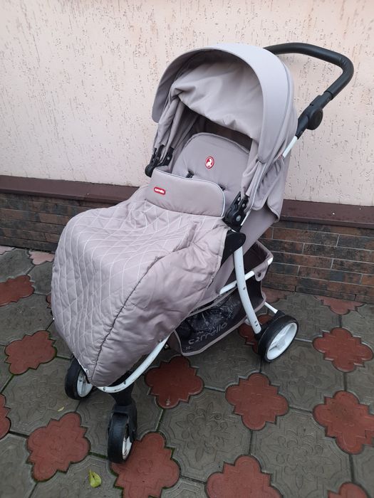 Продам коляску  Carello Quatro 1860