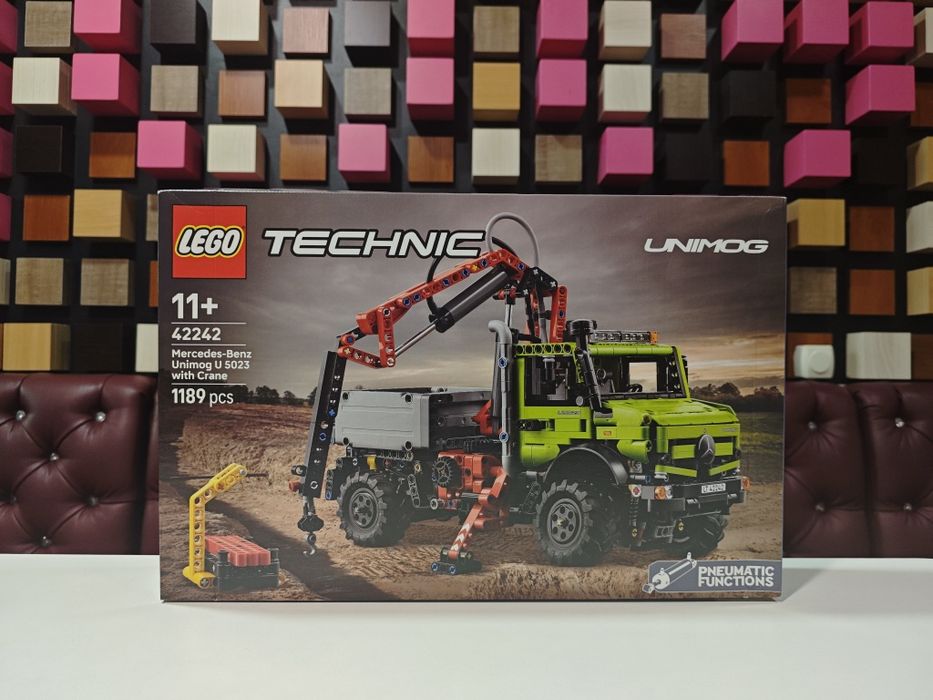 LEGO® Technic 42242 Вантажівка Mercedes-Benz Unimog U 5023 із краном (Mercedes-Benz Unimog U 5023 with Crane)