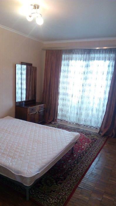 Продаж 3 -х.кімн. квартири (з газовою плитою) Деснянський р-н.,Лісовий масив, ,вул.Шолом-Алейхема 26/23