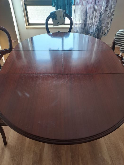 Mesa de Sala com cadeiras
