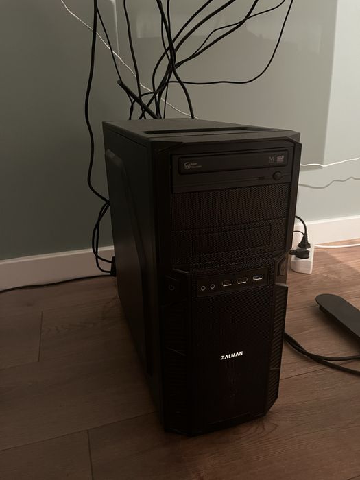 PC gamingowy • i5-4460 • GTX 750 Ti • 8GB RAM i monitor Samsung