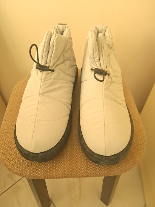 Продам нові зимові угі