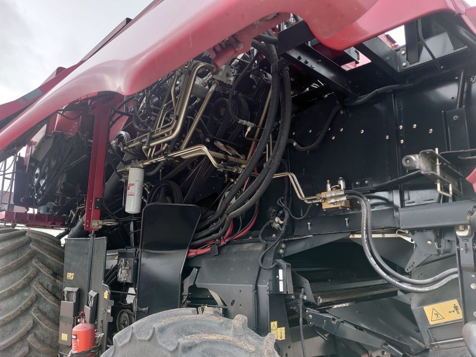 Комбайн  Caselll,