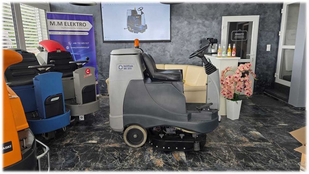 Szorowarka NIlfisk BR855 nowe baterie Litowe