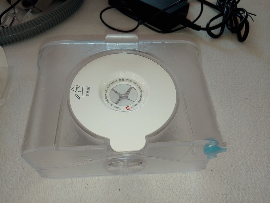 Aparat CPAP do bezdechu sennego Yuwell YH-550