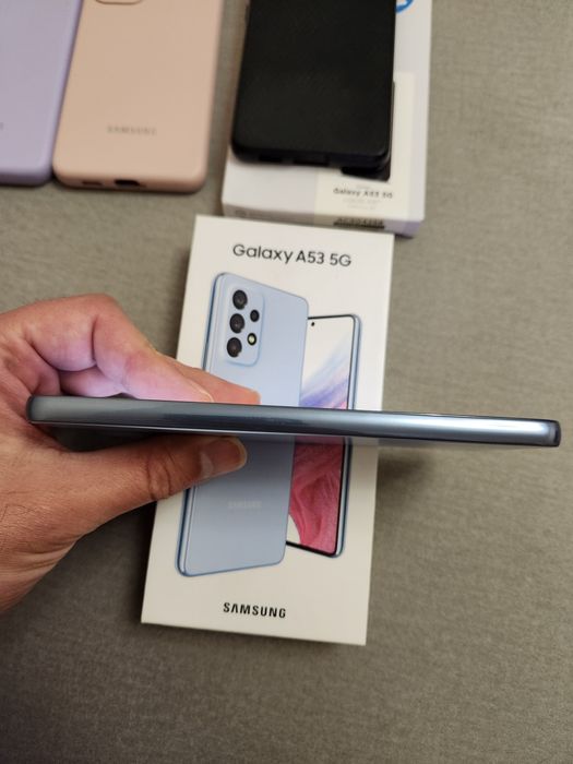 Смартфон Samsung Galaxy A53 Duos 8/256Gb
SM-A5360 + 4е чехла