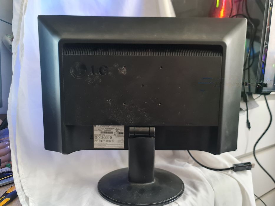 Monitor LG Flatron W1934S-BN