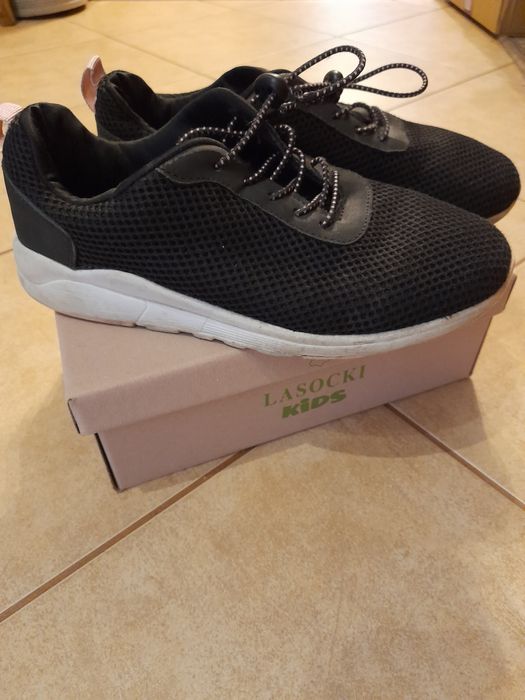 Buty Reserved dla dziewczynki