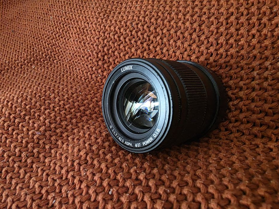 Panasonic Lumix G 42.5 mm f/1.7 ASPH