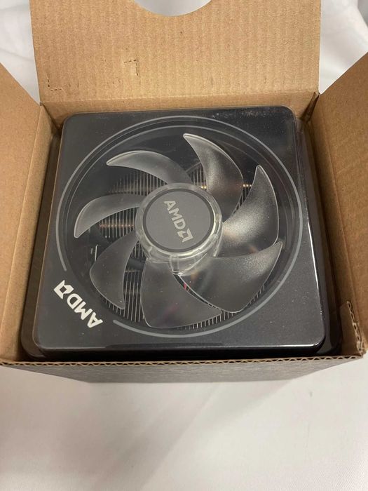 AMD Ryzen 7 1700 + Chłodzenie AMD Wraith prism rgb