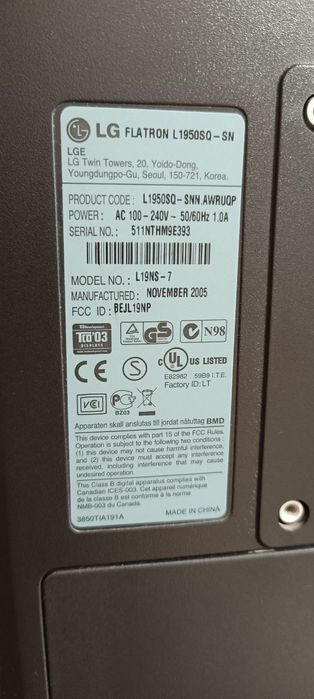 Монітор LG_діагональ 19"