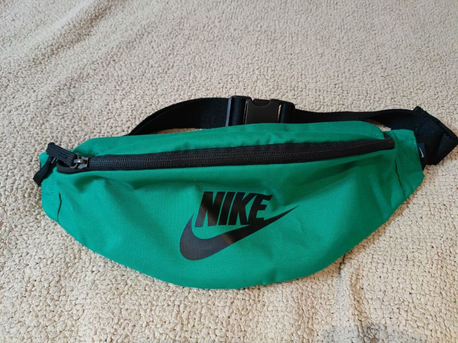 Zielona nerka Nike