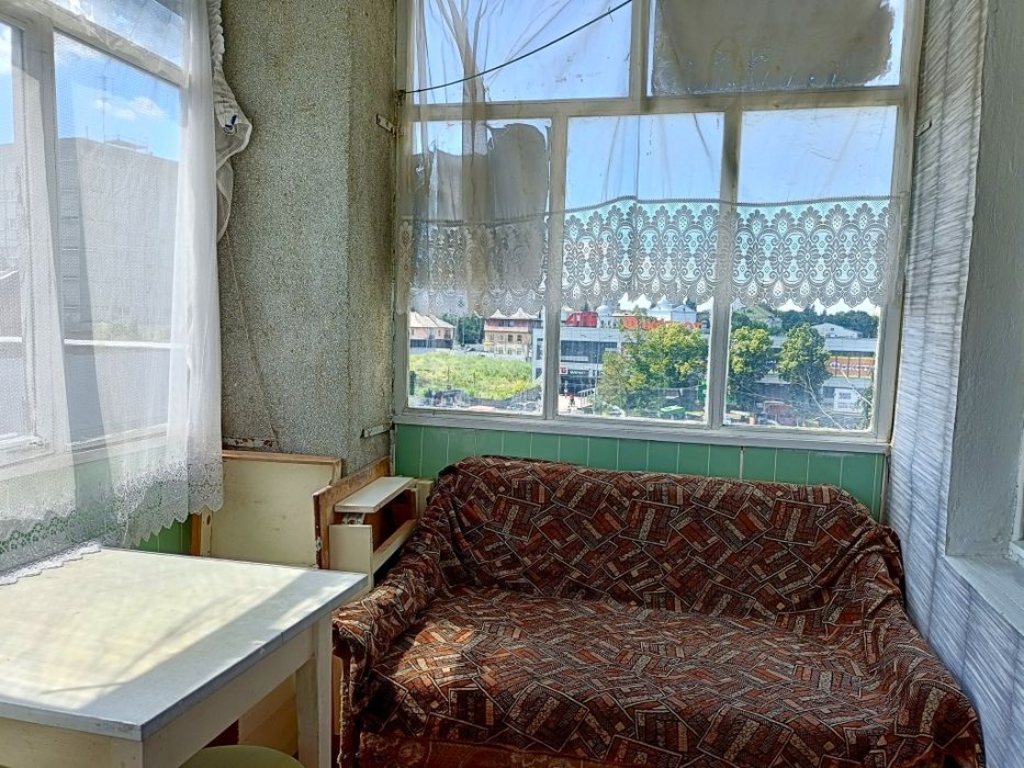 Є світло. Є гаряча вода. Центр. МаКдональдс.