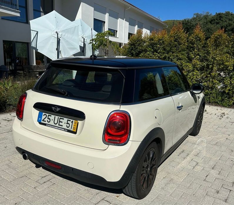Mini Cooper D 1.5CC 116CV