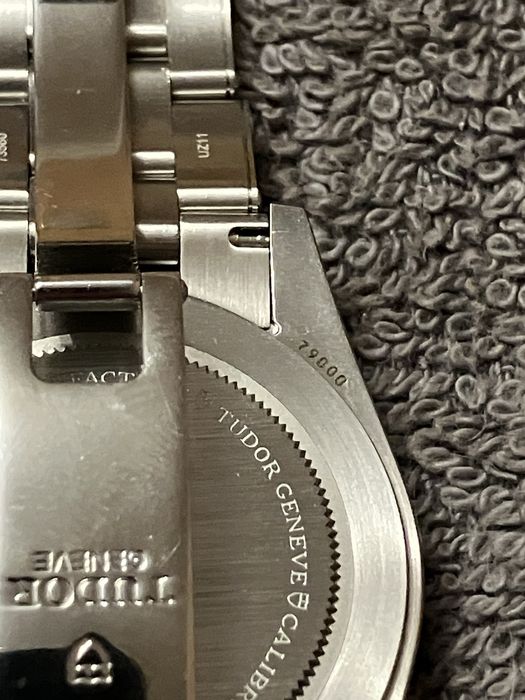 Часы Tudor Black Bay 37mm