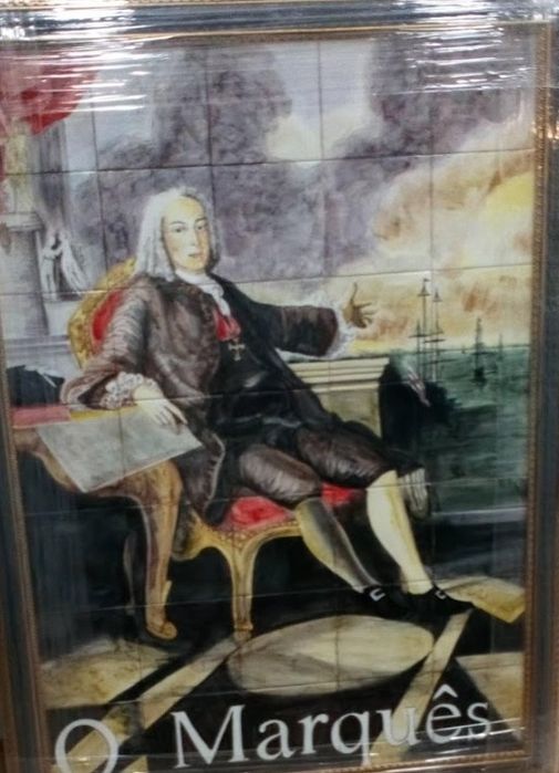 Quadros moldurados em azulejo pintado á mão