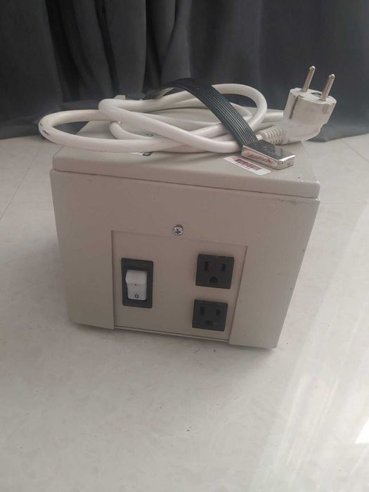 2kW, 0.8 kW Трансформатор 220/110v