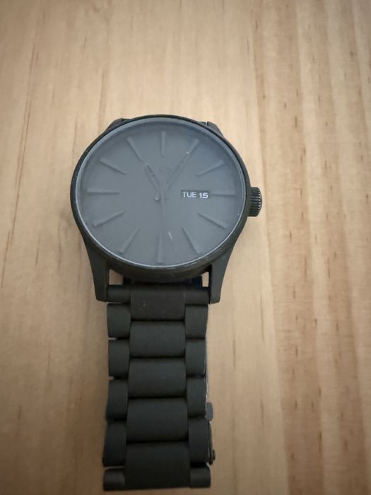 Nixon verde praticamente novo