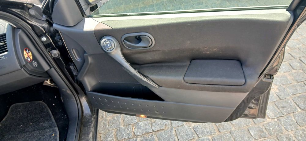 Renault Mégane — fotografia 10