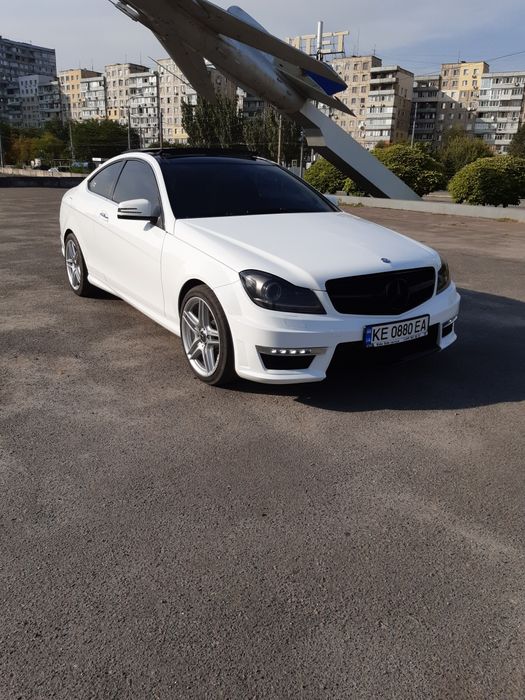 Мерседес С-250 W204.