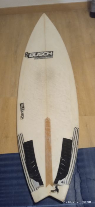 Prancha de surf 5.10 com pouco uso