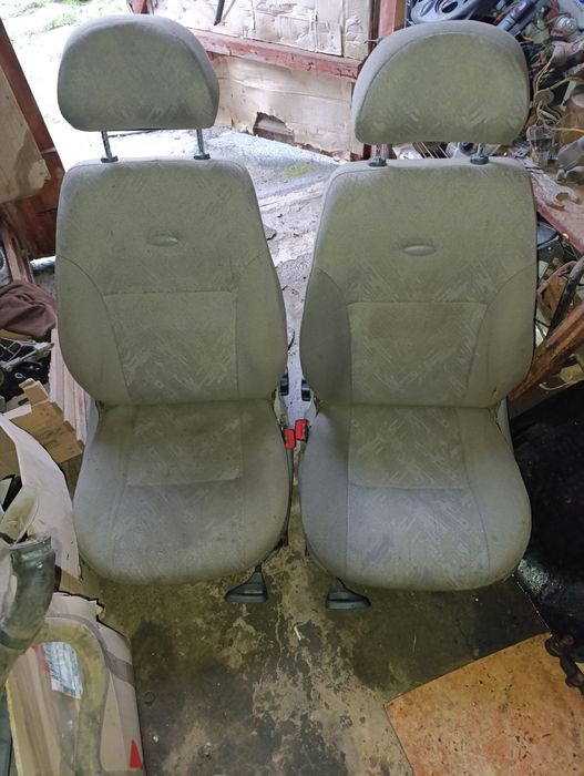Продам передние сидения с ваз калина