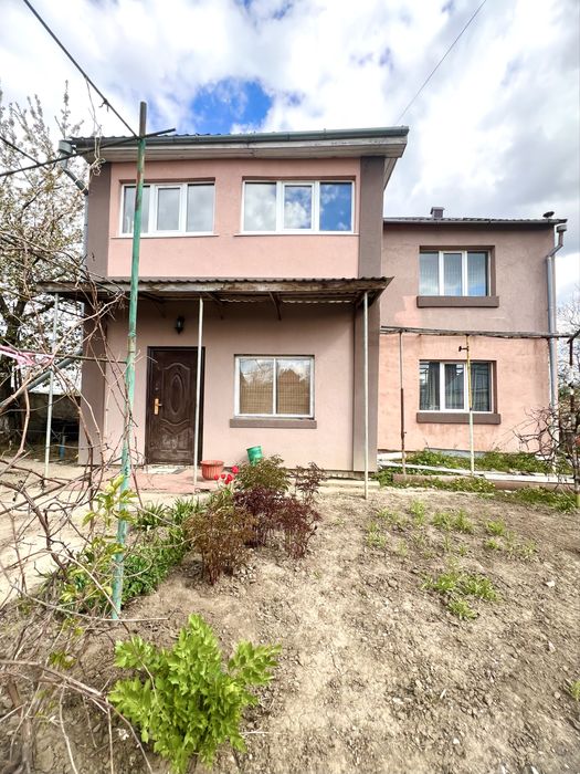 Будинок 256м² + 10 соток | Раково | Гараж, сауна, 5 кімнат