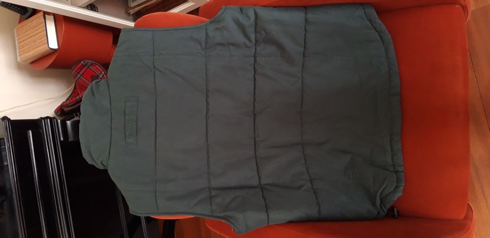 Equipamento de equitação (feminino): Colete de cor verde (tam. 42)