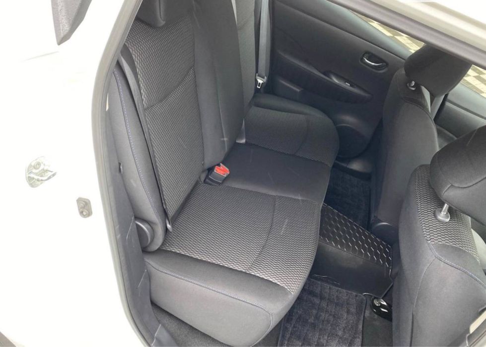 Nissan Leaf 2014 рік