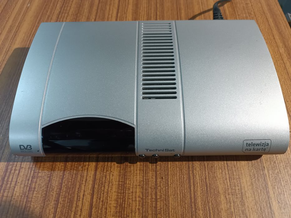 Tuner dekoder Technisat Digit S2-CD