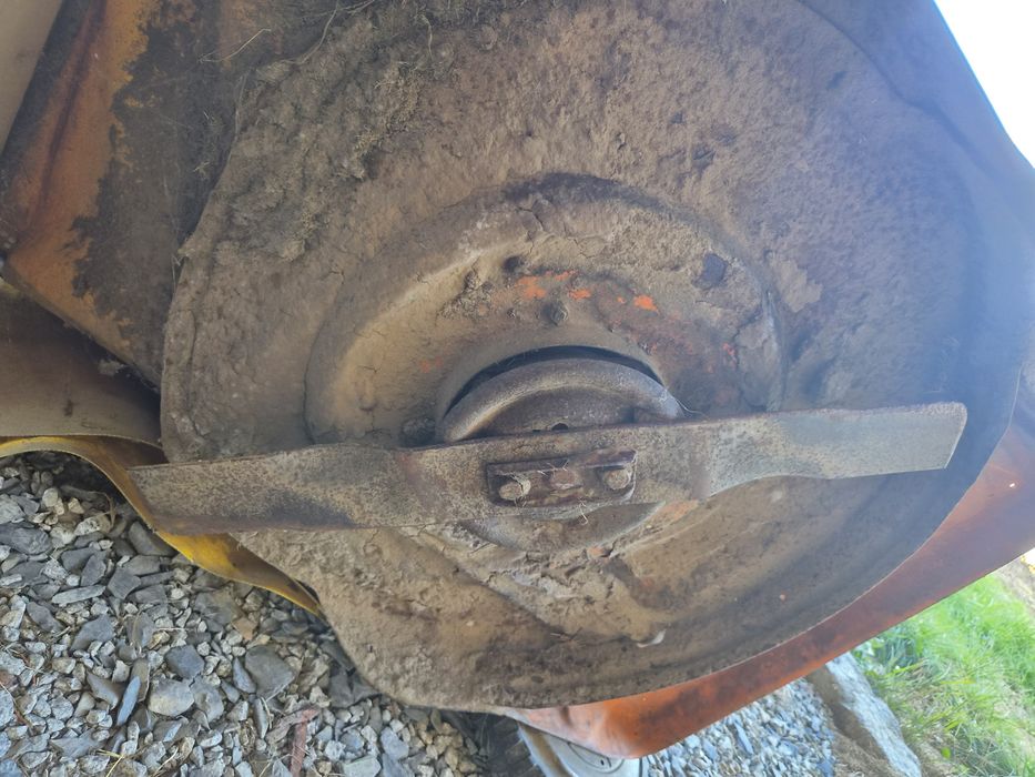 AS Motor 26 kosiarka do wysokiej trawy karczownica