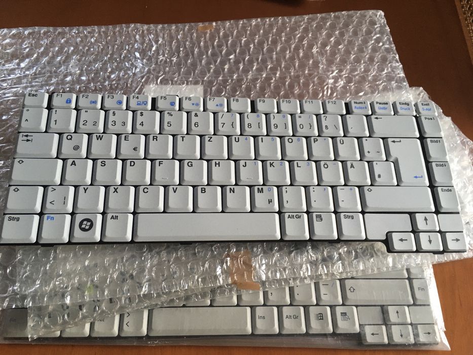 Zestaw 5 klawiatur do laptopów