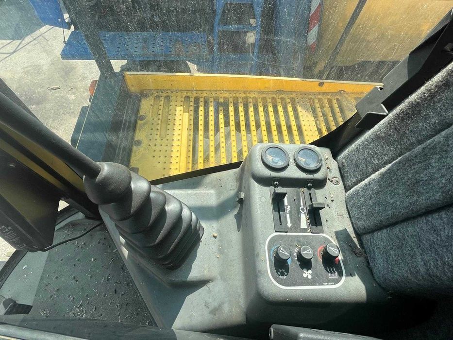 Ensiladora New Holland FX 40