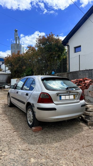 Carro rover 2001