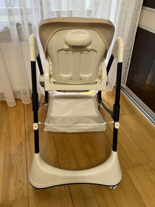 Дитячий стільчик для годування Carello Stella Light Beige б/в