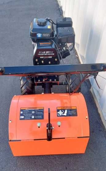 Spalinowa glebogryzarka do gleby 6,5KM YRTT212 Yardmate NOWA z USA